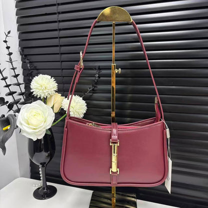 Cesia Shoulder Bag