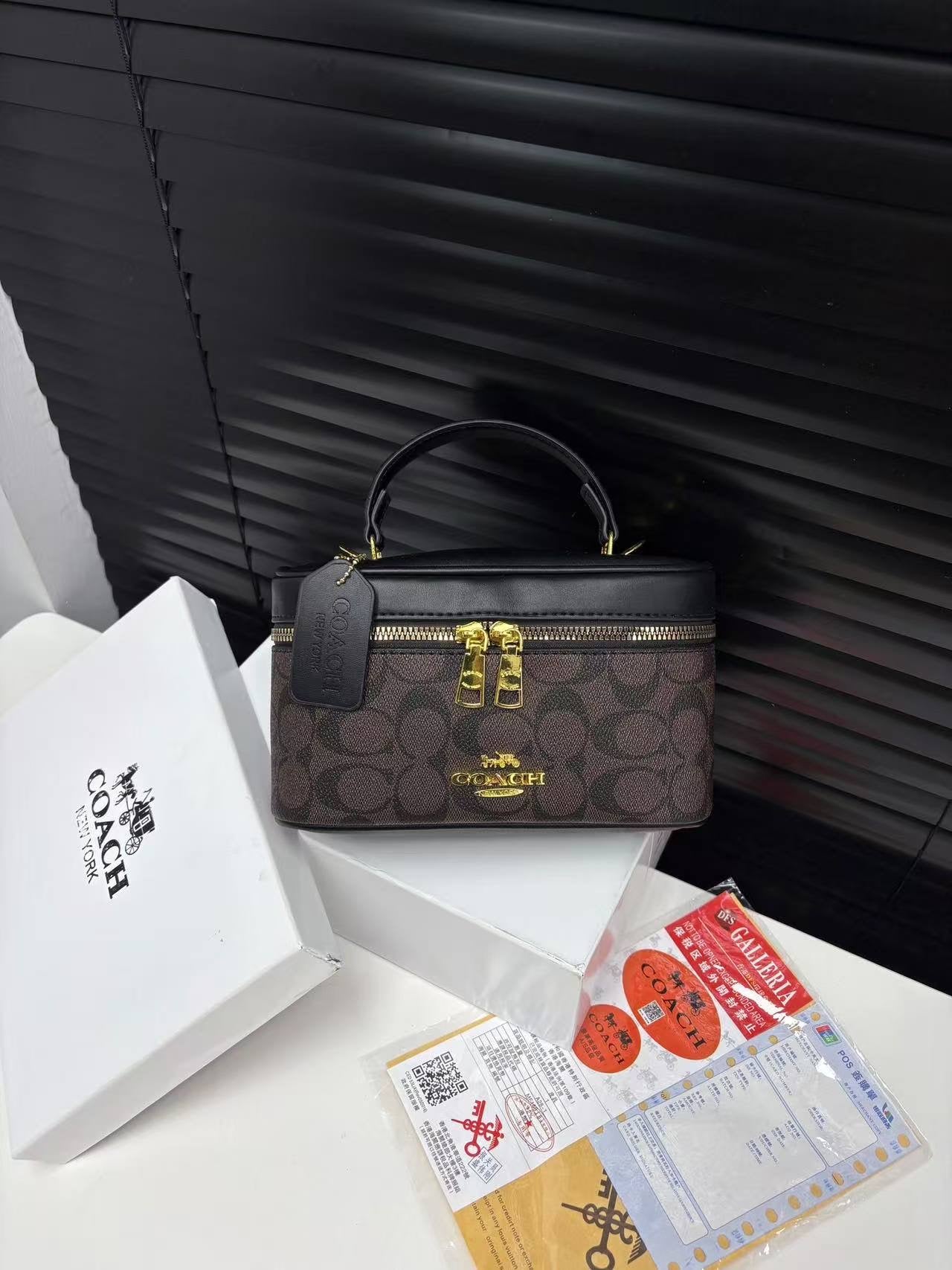 Rainer Crossbody Bag