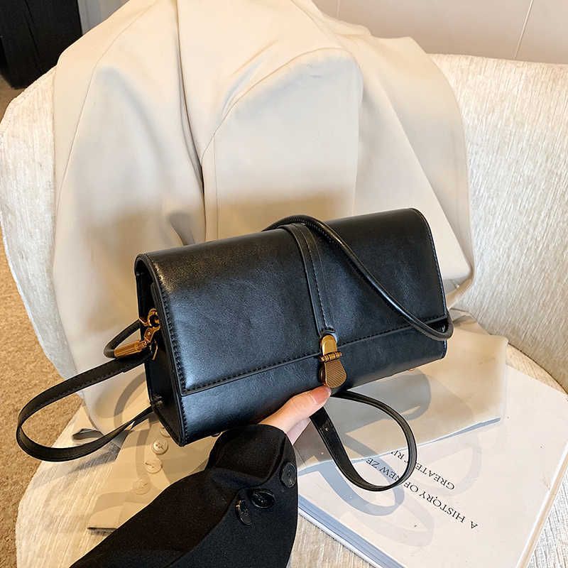 Everline Shoulder Bag