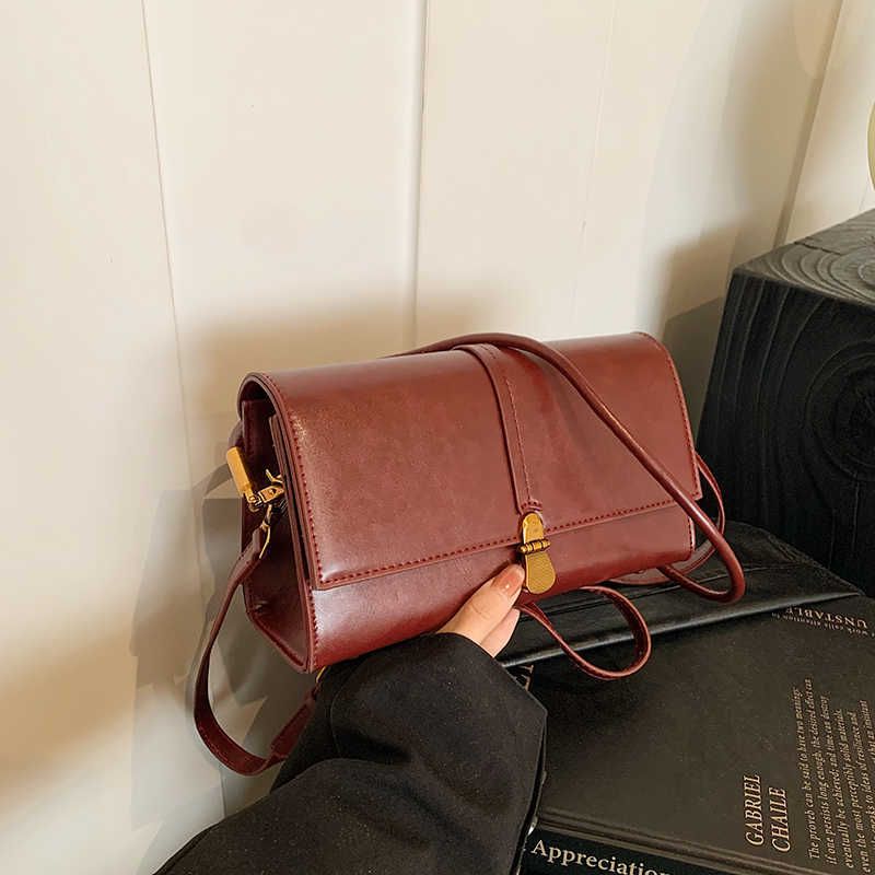 Everline Shoulder Bag