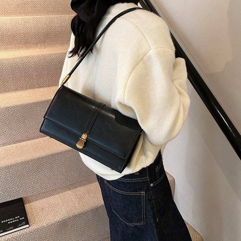 Everline Shoulder Bag
