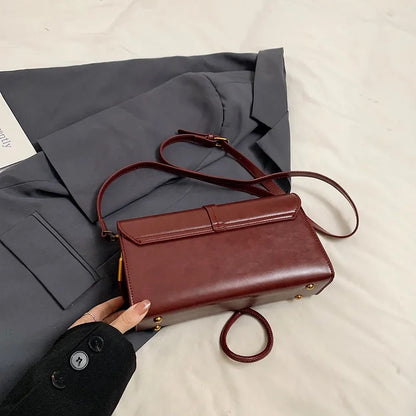 Everline Shoulder Bag