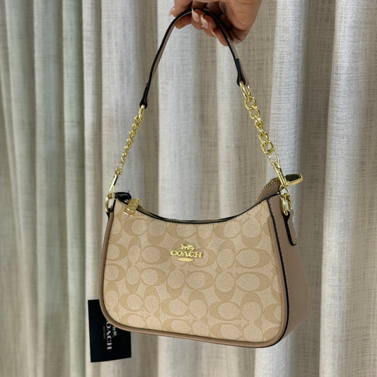 Meri Shoulder Bag (incl. box & dust bag )