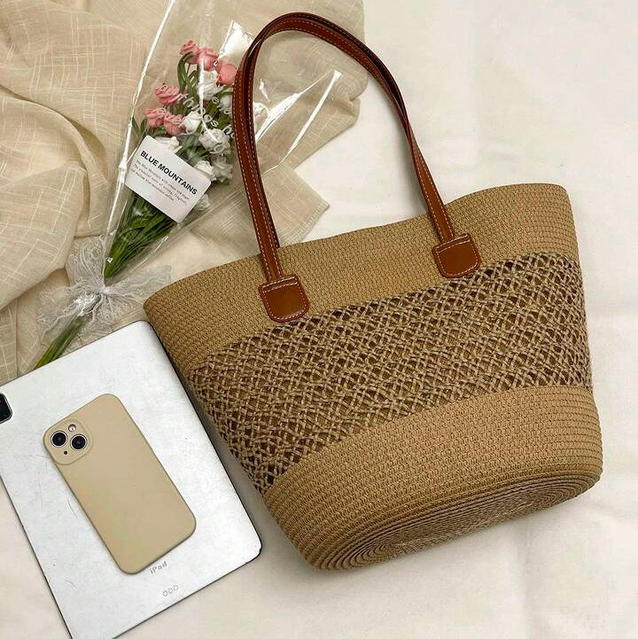 Straw Shopper