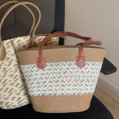 Straw Shopper