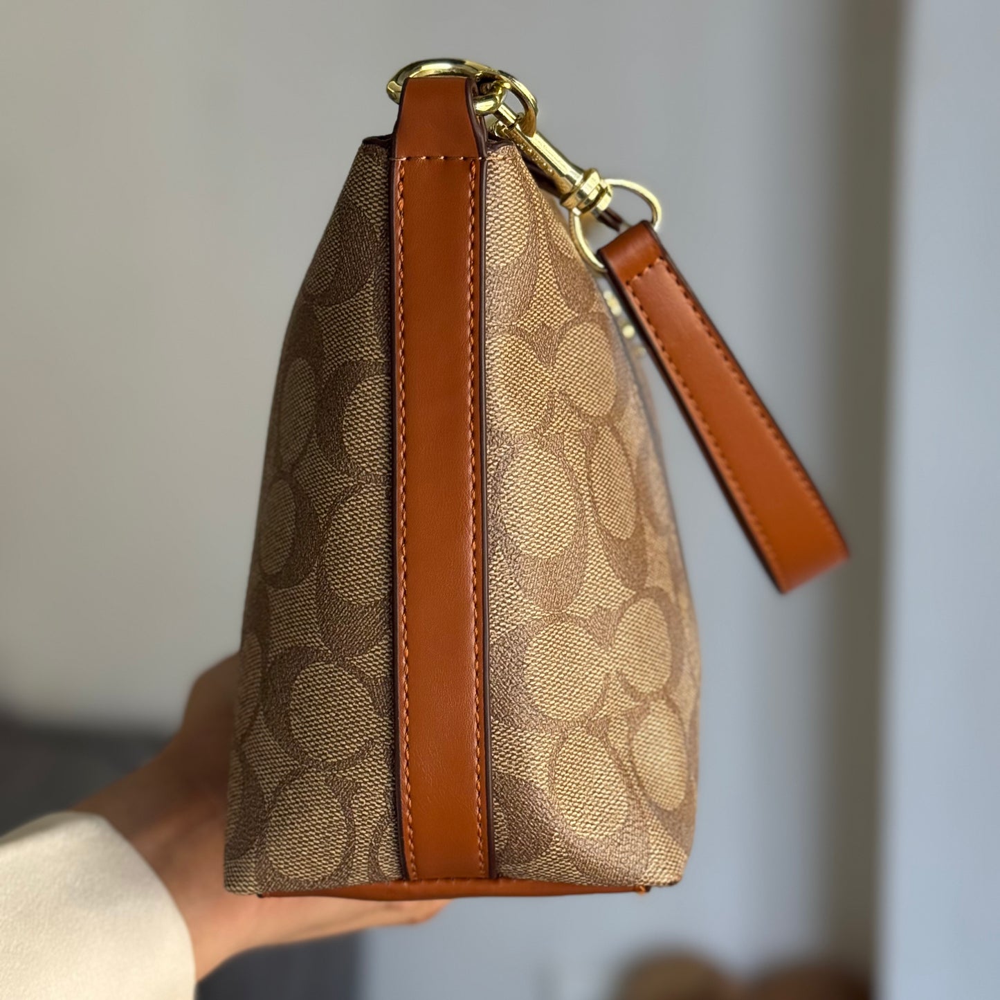 Lewis Shoulder Bag