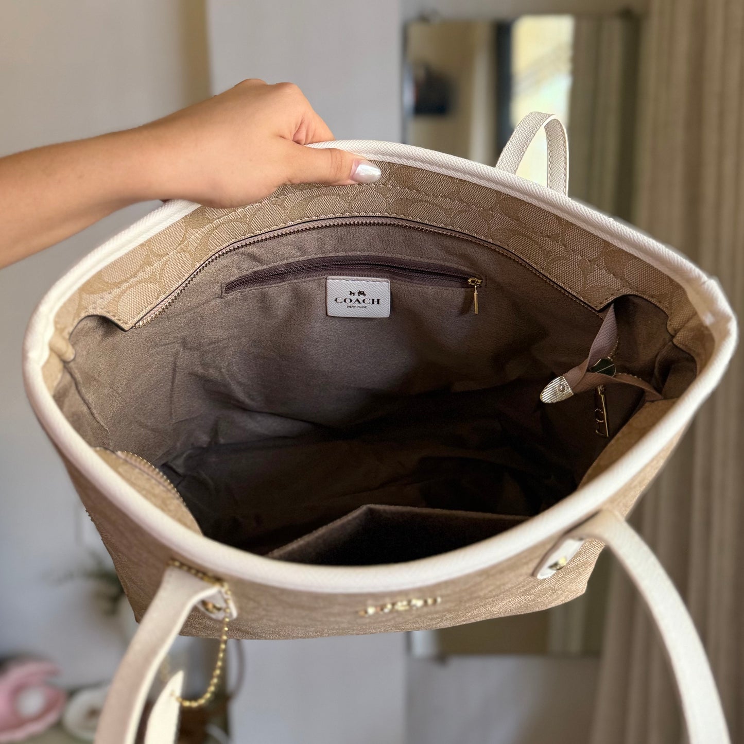 City Tote Bag